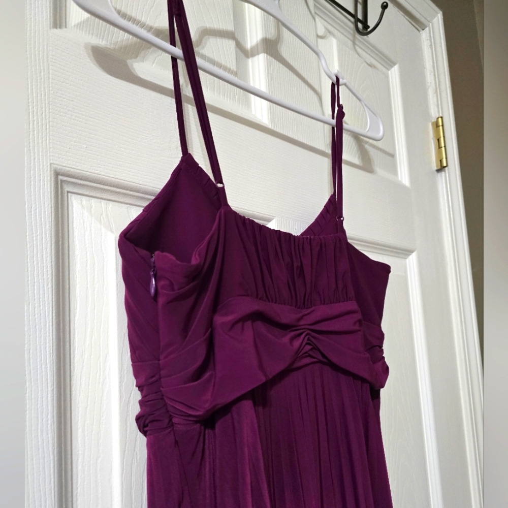 Max & Cleo Pleated/Plisse Mini Cocktail Dress, V-Neckline, Pintuck, Y2K, EUC! - Picture 7 of 10